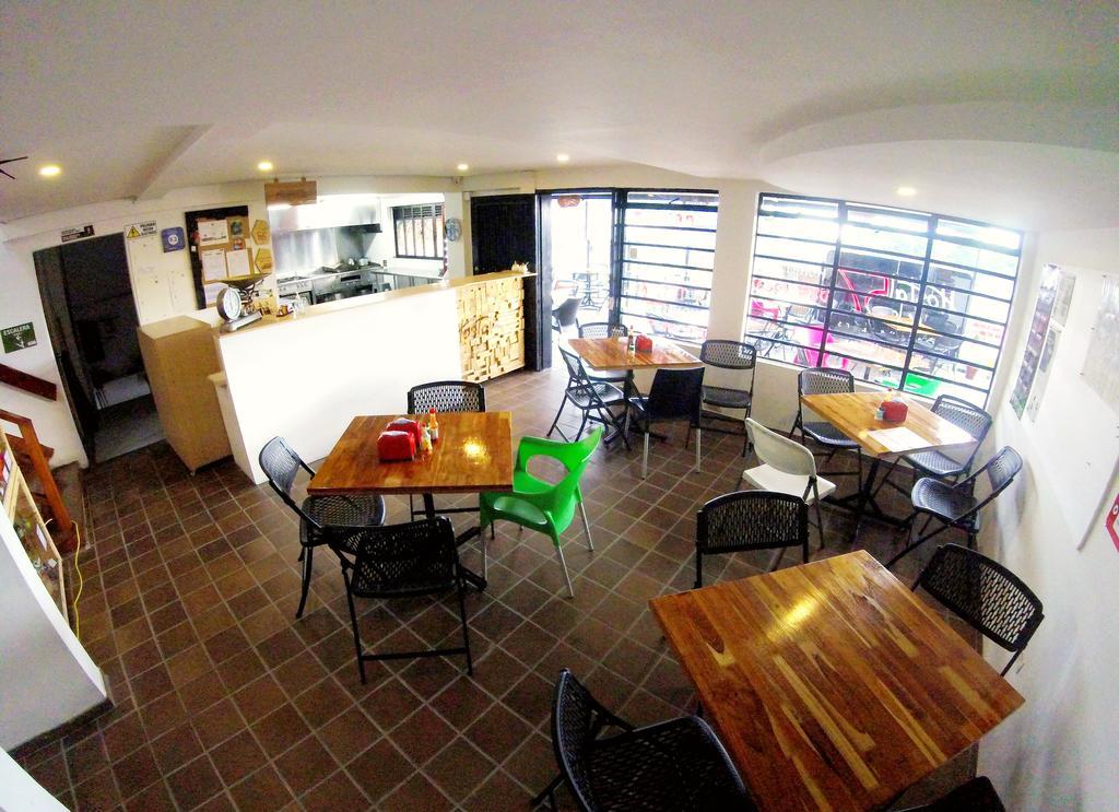 Hostal De La 57 Manizales Buitenkant foto